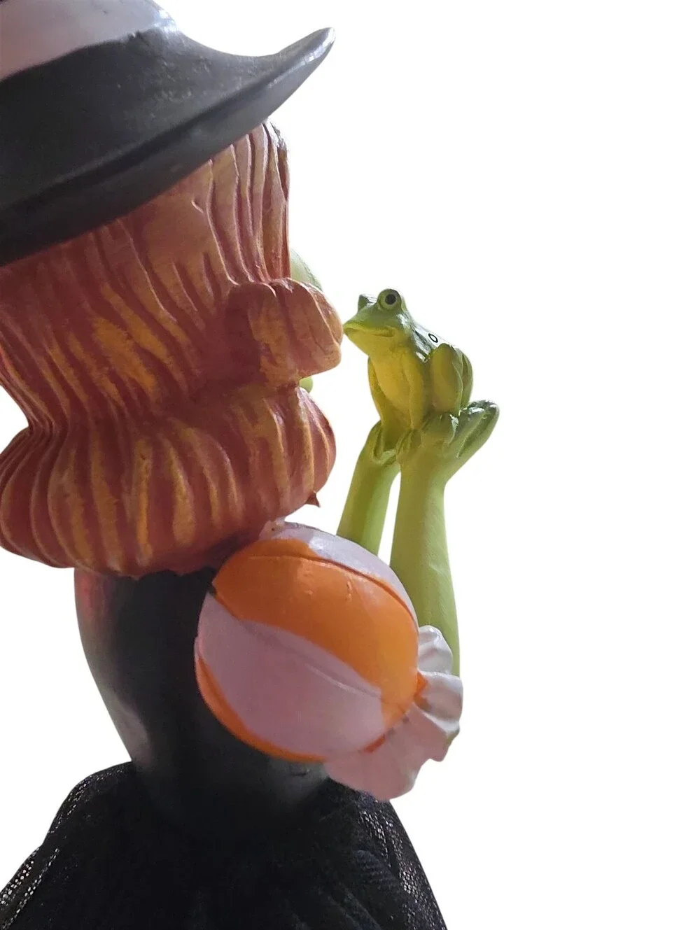 Broomstick Halloween NWT Whimsical Black & Green Face Resin Witch & Frog Decor